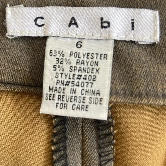 CAbi Brown A-Line Fluted Midi Skirt With Floral Applique Size 6 - Picture 2 of 9